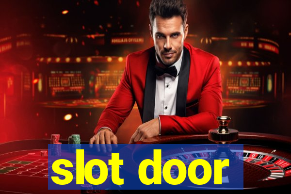 slot door